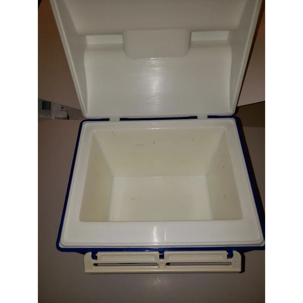 Clearly Canadian Lunch Box Radio Vintage Collectible Rare Blue White Am/Fm